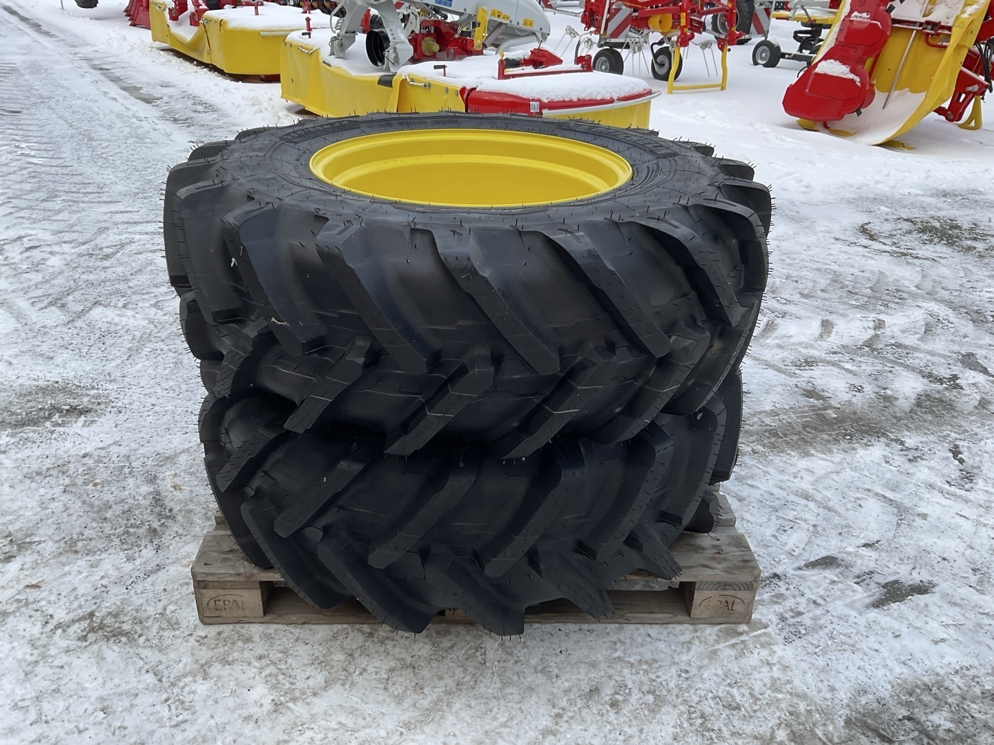 Trinker John Deere/Michelin Agribib 2 380/85R24 6608145728153 © GM Bilder