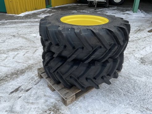 Trinker John Deere/Michelin Agribib 2 380/85R24 6608145728154 © GM Bilder