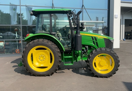 John Deere 5100M 6641575392944226 © GM Bilder