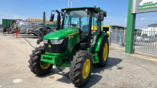 John Deere 5058E 664342256226880 © GM Bilder