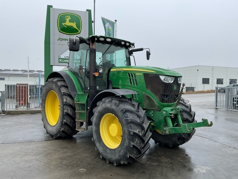 John Deere 6210R 666020790890821 © GM Bilder