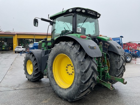 John Deere 6210R 666020790890823 © GM Bilder