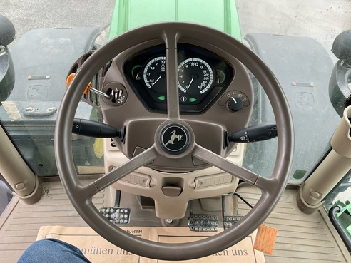 John Deere 6210R 666020790890829 © GM Bilder