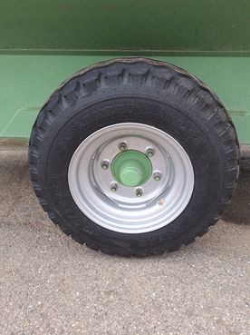 Diverse ENOVENETA Lesewagen  668173264671411 © GM Bilder