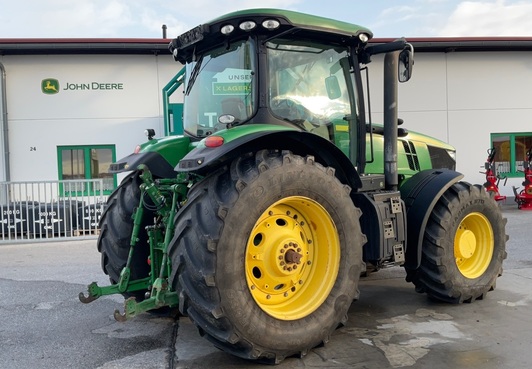 John Deere 7230R 6731492638153982 © GM Bilder