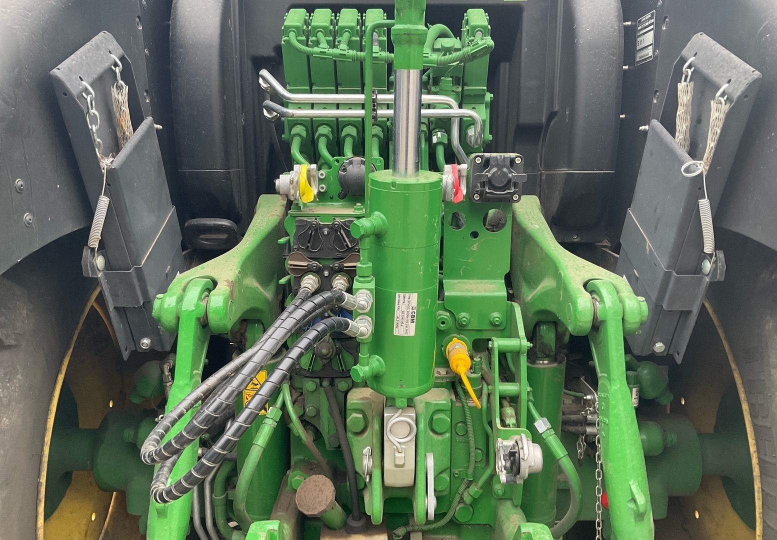 John Deere 6195R 6744778131477712 © GM Bilder