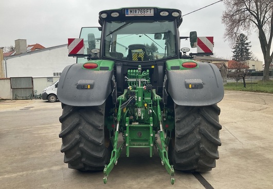 John Deere 6195R 674477813147777 © GM Bilder