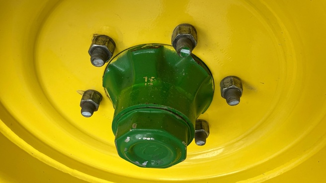 John Deere V461R 6750536288831829 © GM Bilder