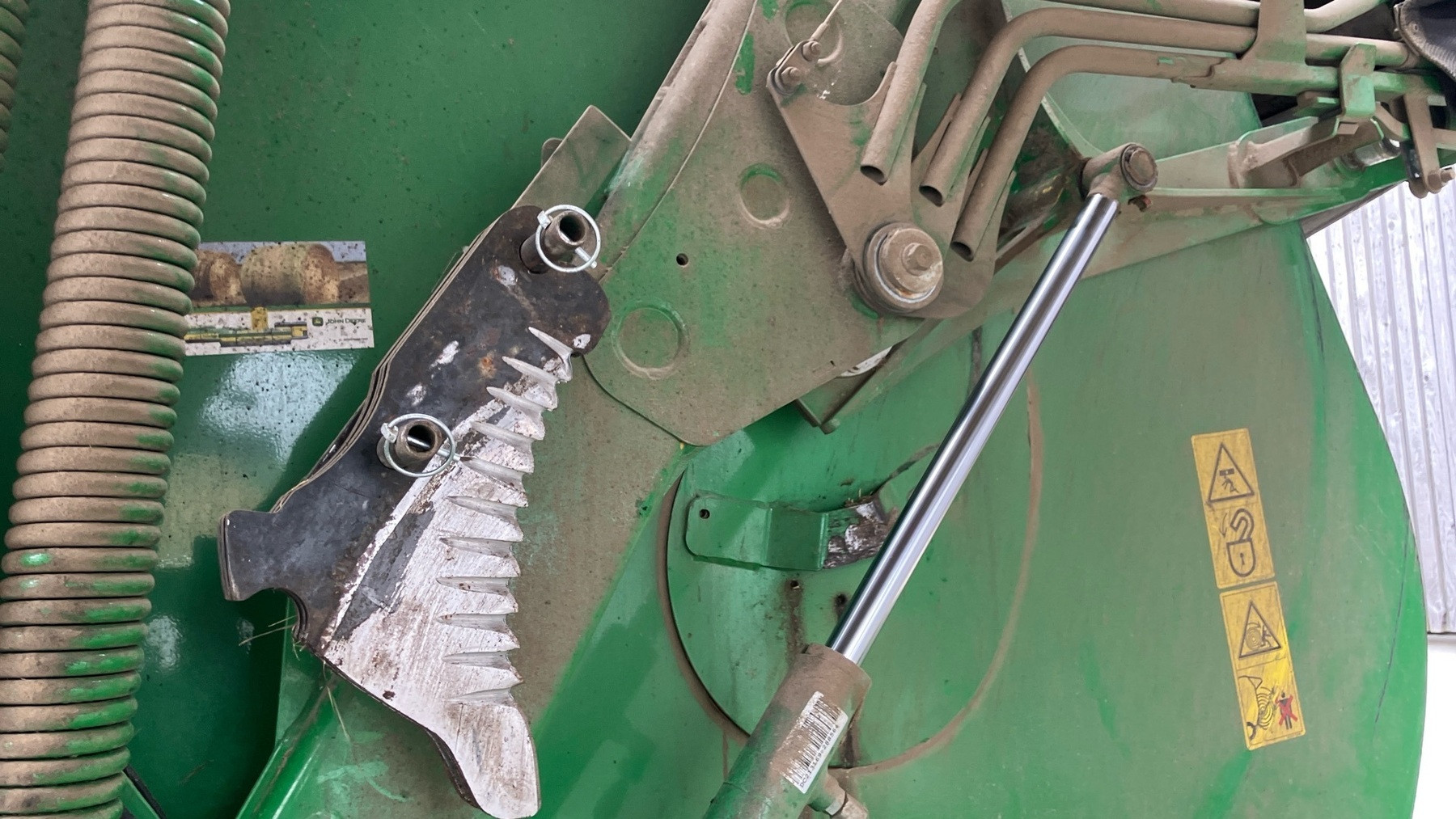 John Deere V461R 6750536288831835 © GM Bilder