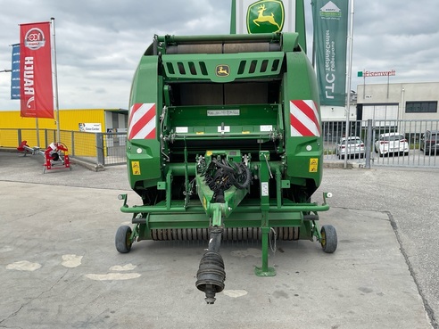 John Deere V461R 675053628883184 © GM Bilder