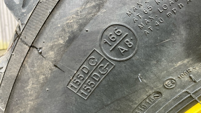 John Deere V461R 6750536288831841 © GM Bilder