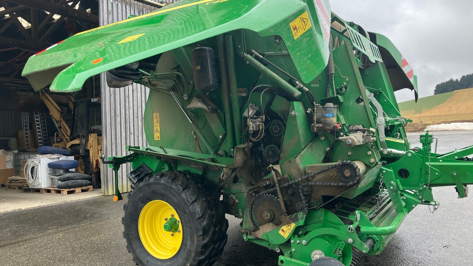John Deere V461R 6750536288831859 © GM Bilder