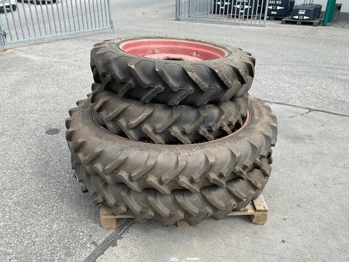 Fendt Fendt 280 S 230/95R44 und 9.5R28 675213863153421 © GM Bilder