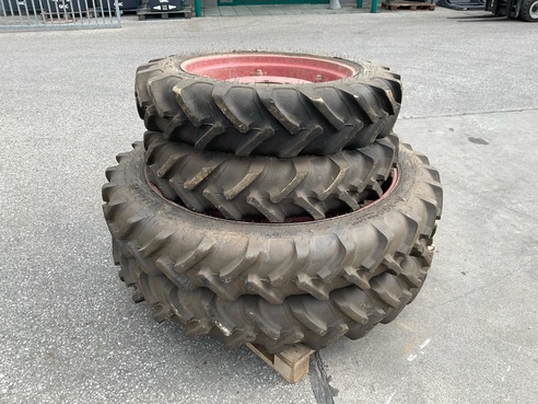 Fendt Fendt 280 S 230/95R44 und 9.5R28 675213863153424 © GM Bilder