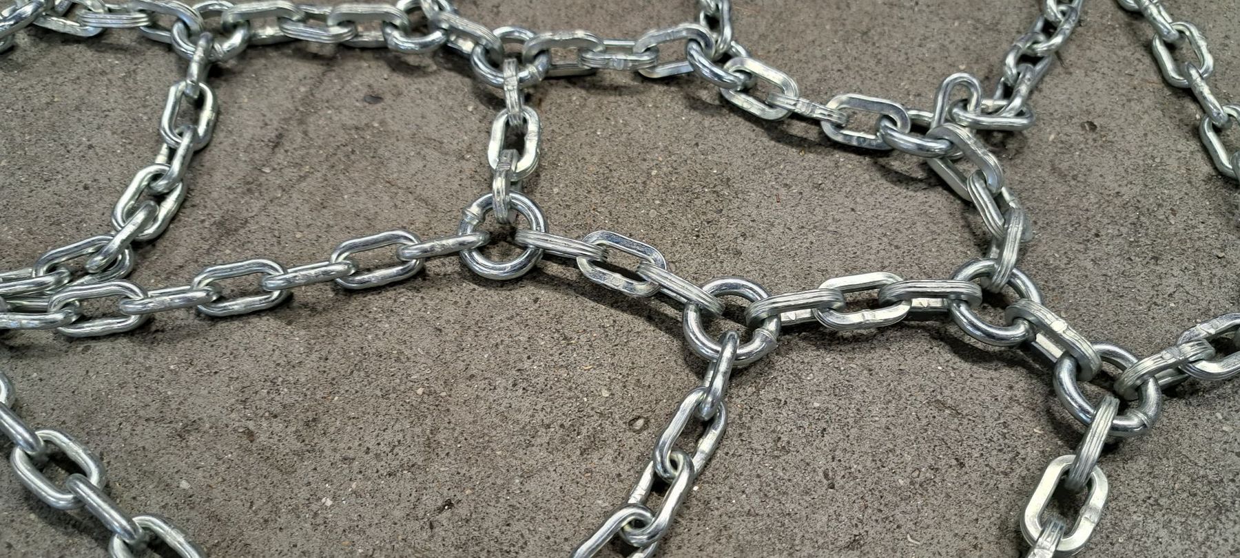 Pewag Universal U 121 5 zu 33 x 15.50 - 15 675677466190226 © GM Bilder