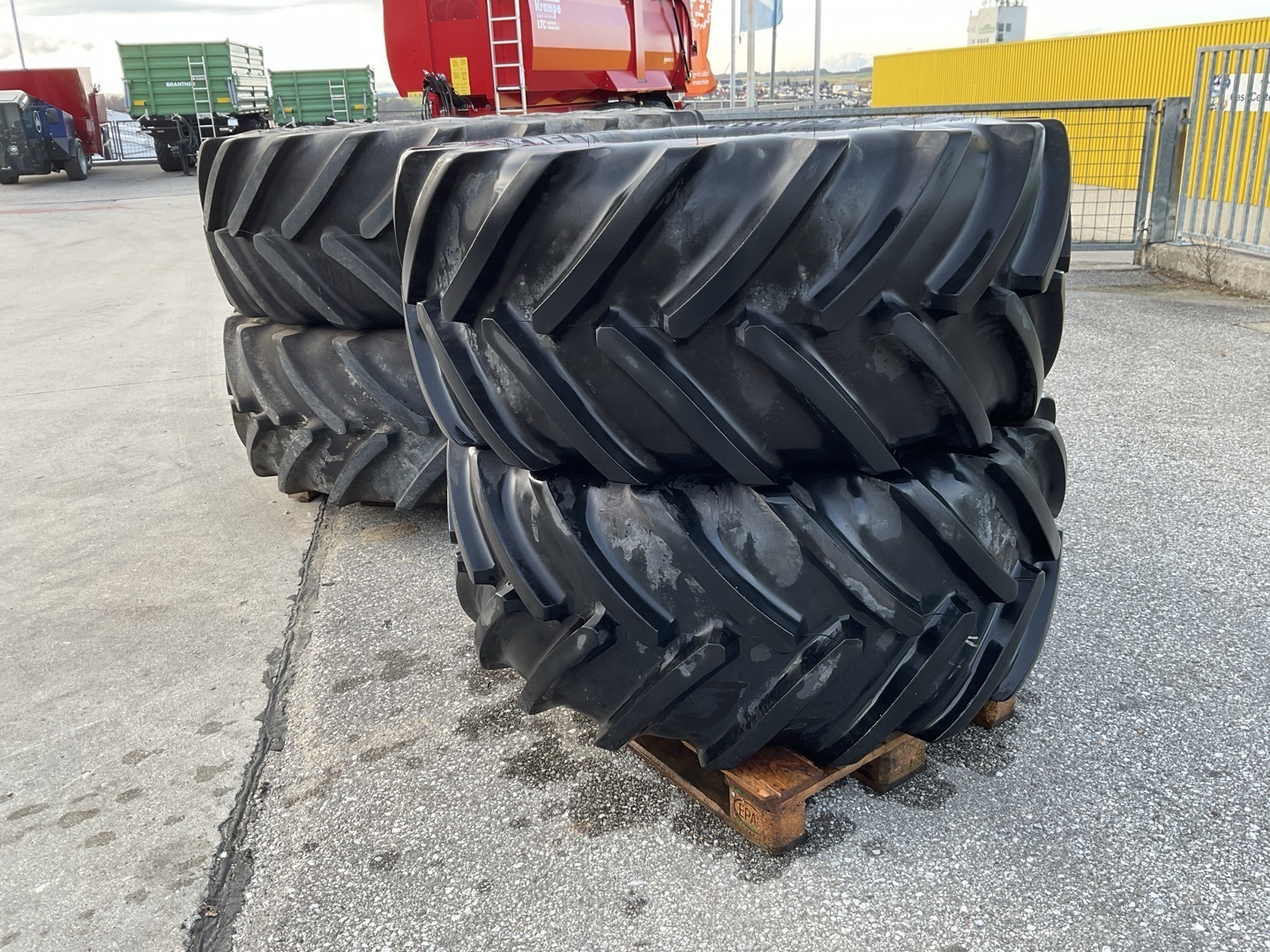 Michelin John Deere 650/65R42 und 600/65R28 67575392213311013 © GM Bilder
