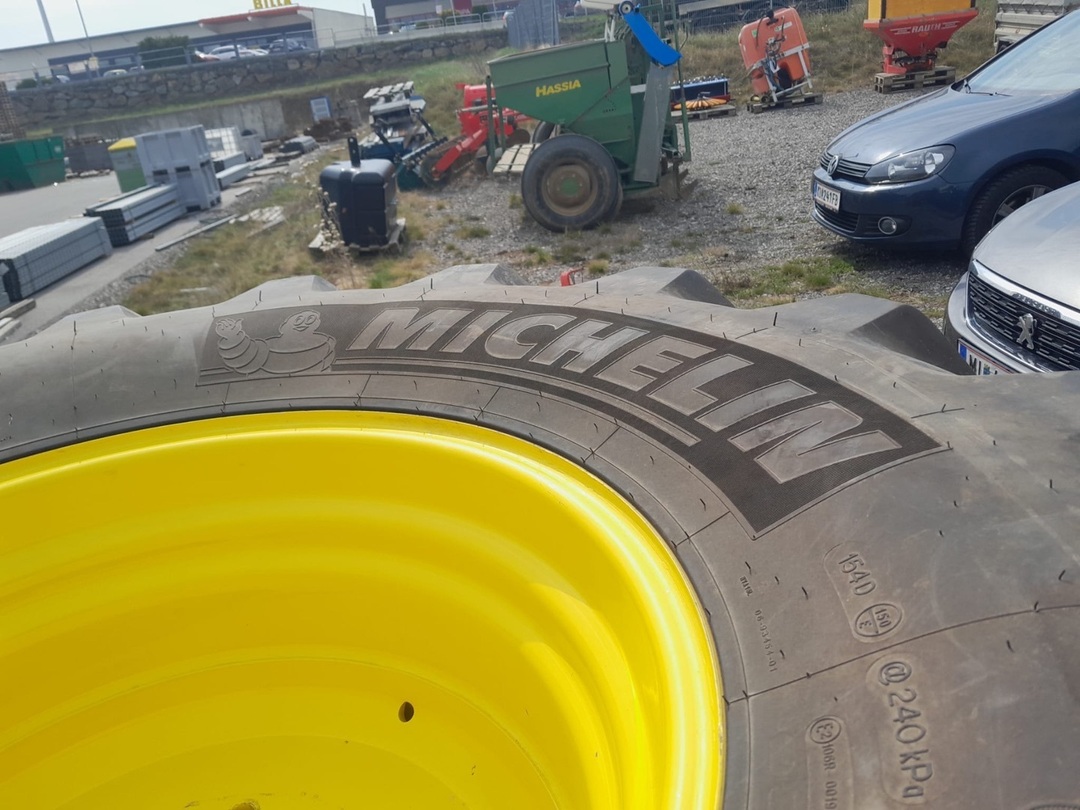 Michelin John Deere 650/65R42 und 600/65R28 67575392213311018 © GM Bilder