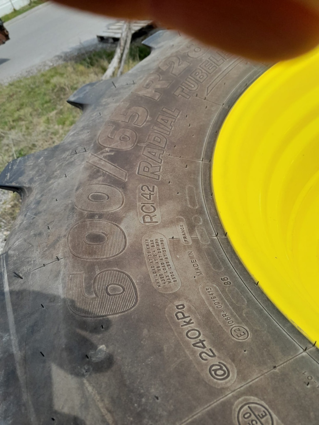 Michelin John Deere 650/65R42 und 600/65R28 67575392213311021 © GM Bilder