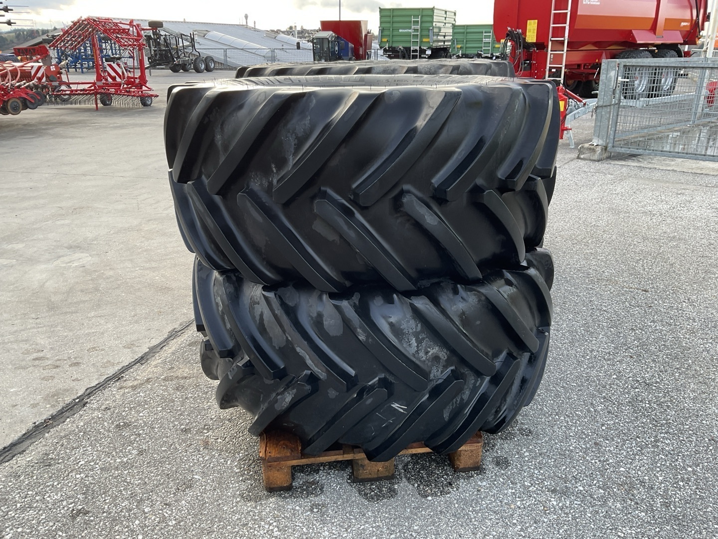 Michelin John Deere 650/65R42 und 600/65R28 6757539221331107 © GM Bilder