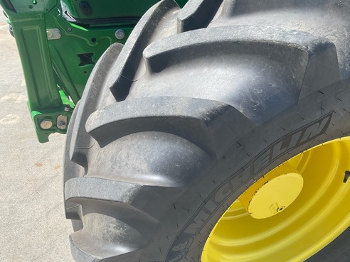 John Deere 6110R 6799827612217 © GM Bilder