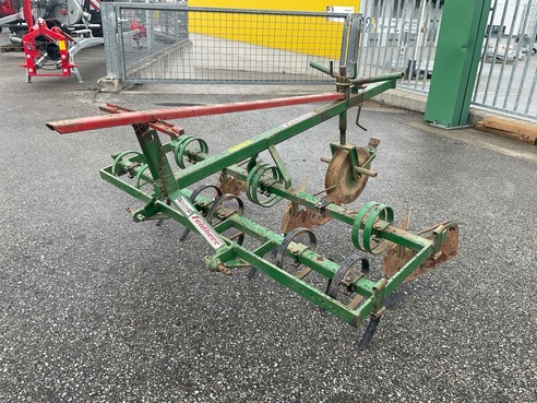 Feldherr Kartoffelhäufelgerät  68368546597189190 © GM Bilder