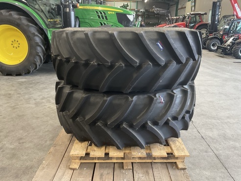 John Deere John Deere 540/65 R38 683843791 © GM Bilder