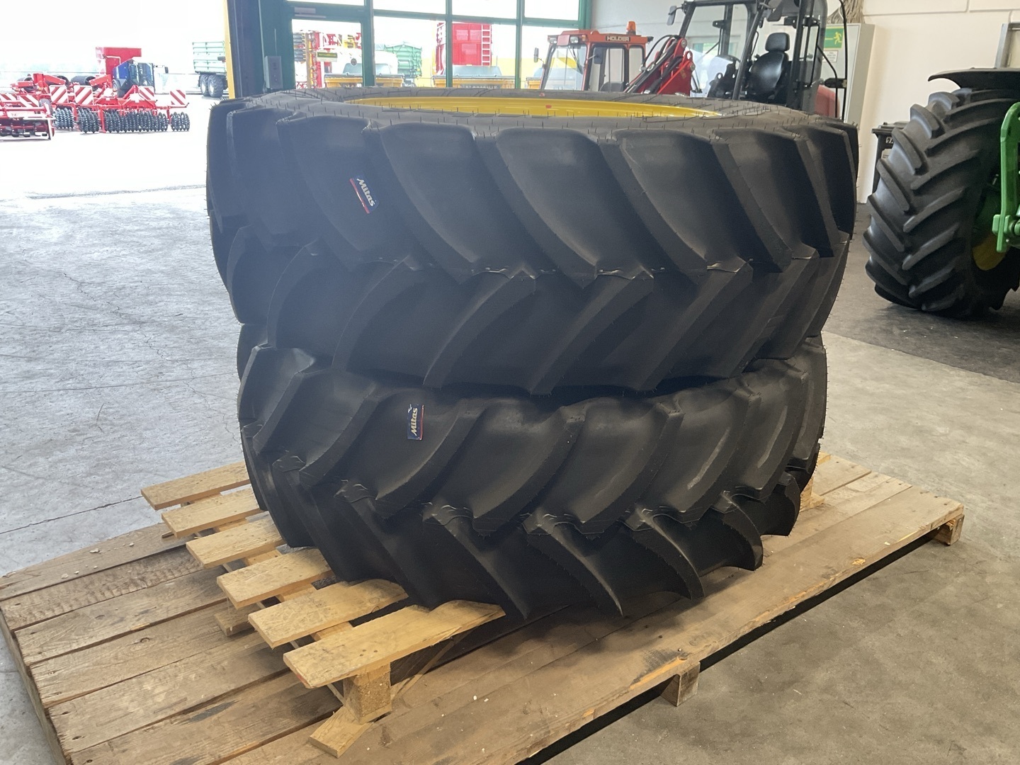 John Deere John Deere 540/65 R38 683843792 © GM Bilder