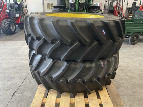 John Deere John Deere 540/65 R38 683843793 © GM Bilder