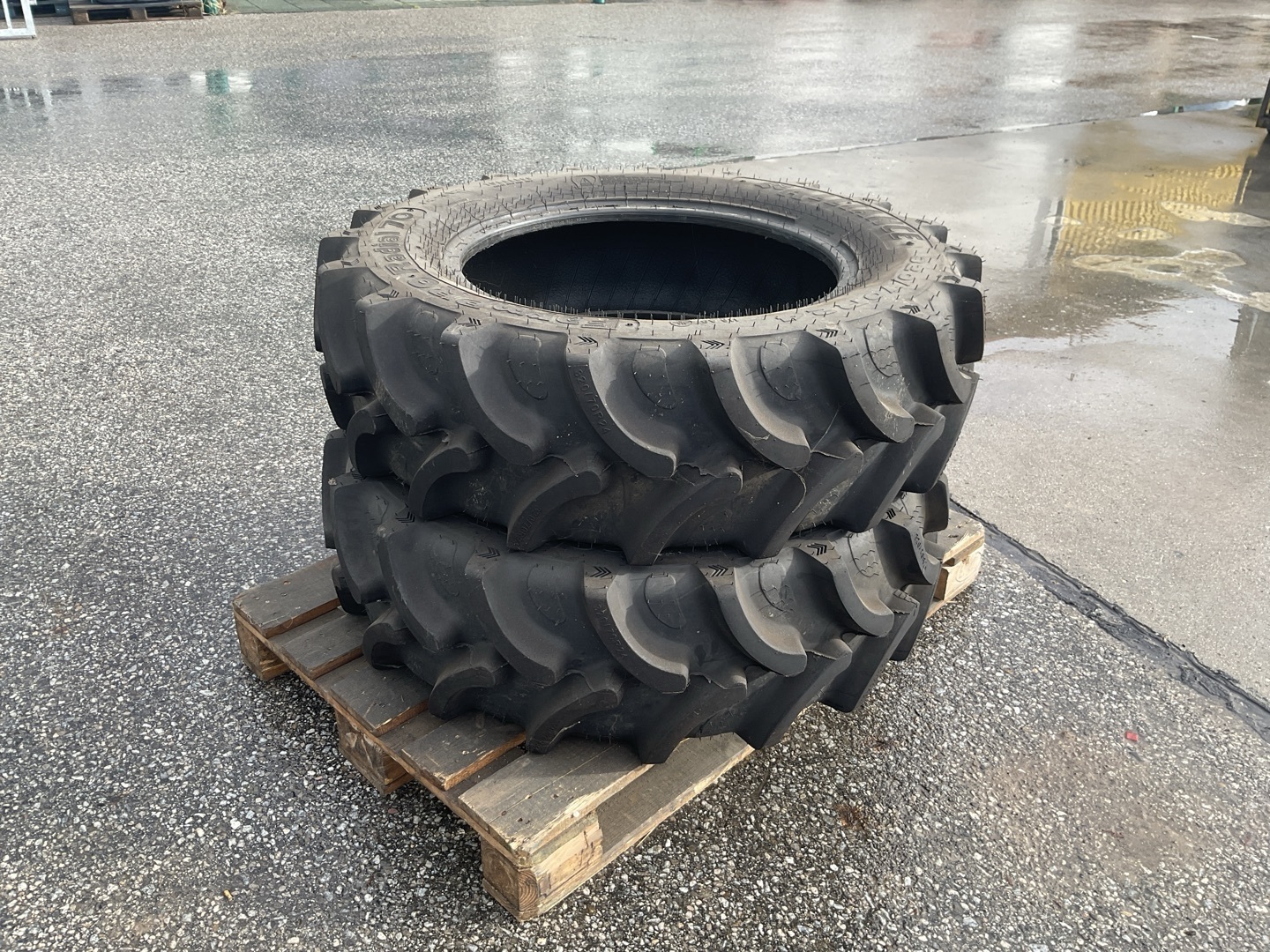 Alliance 320/70 R24 68436304138619081 © GM Bilder