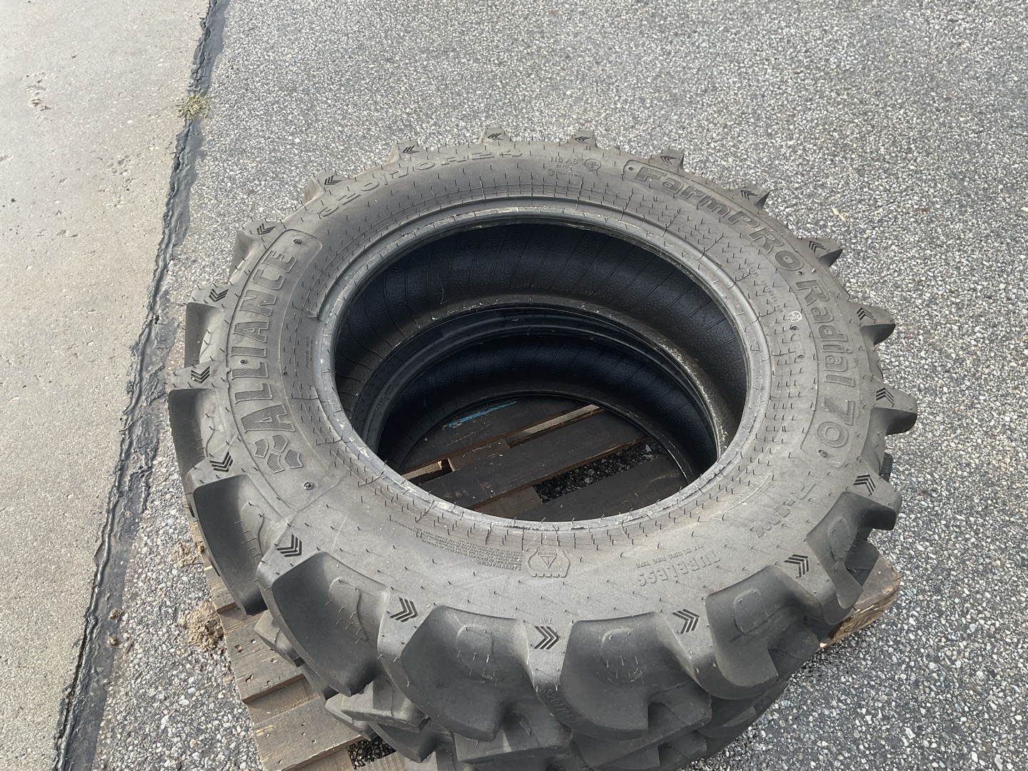 Alliance 320/70 R24 68436304138619089 © GM Bilder