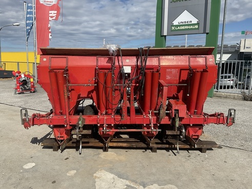 Kverneland UN 3000 68647790777927093164 © GM Bilder