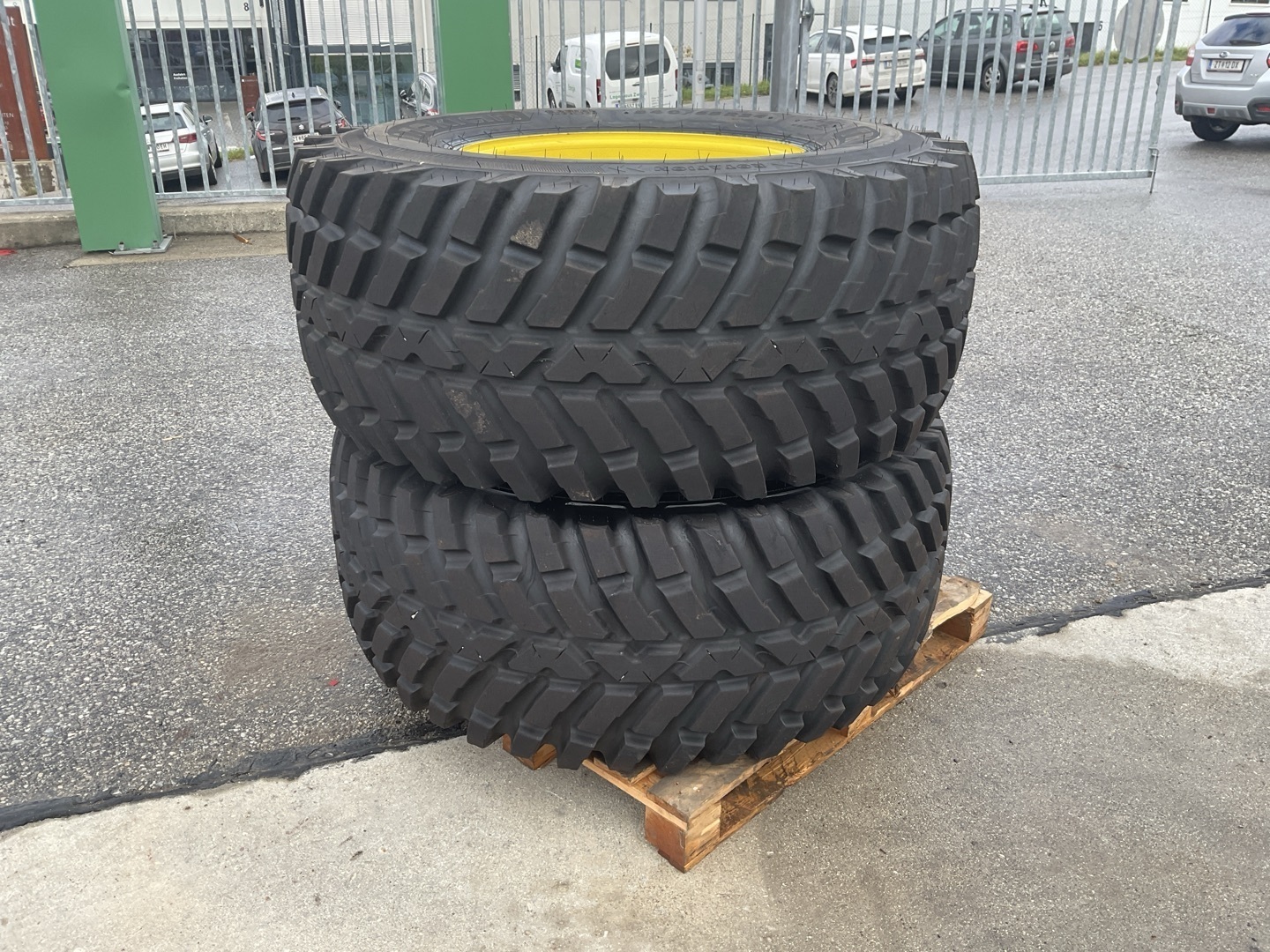 John Deere John Deere 540/65 R24 Nokian 687581512423607690 © GM Bilder