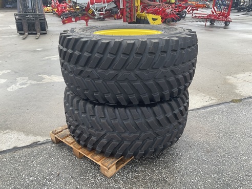 John Deere John Deere 540/65 R24 Nokian 687581512423607692 © GM Bilder