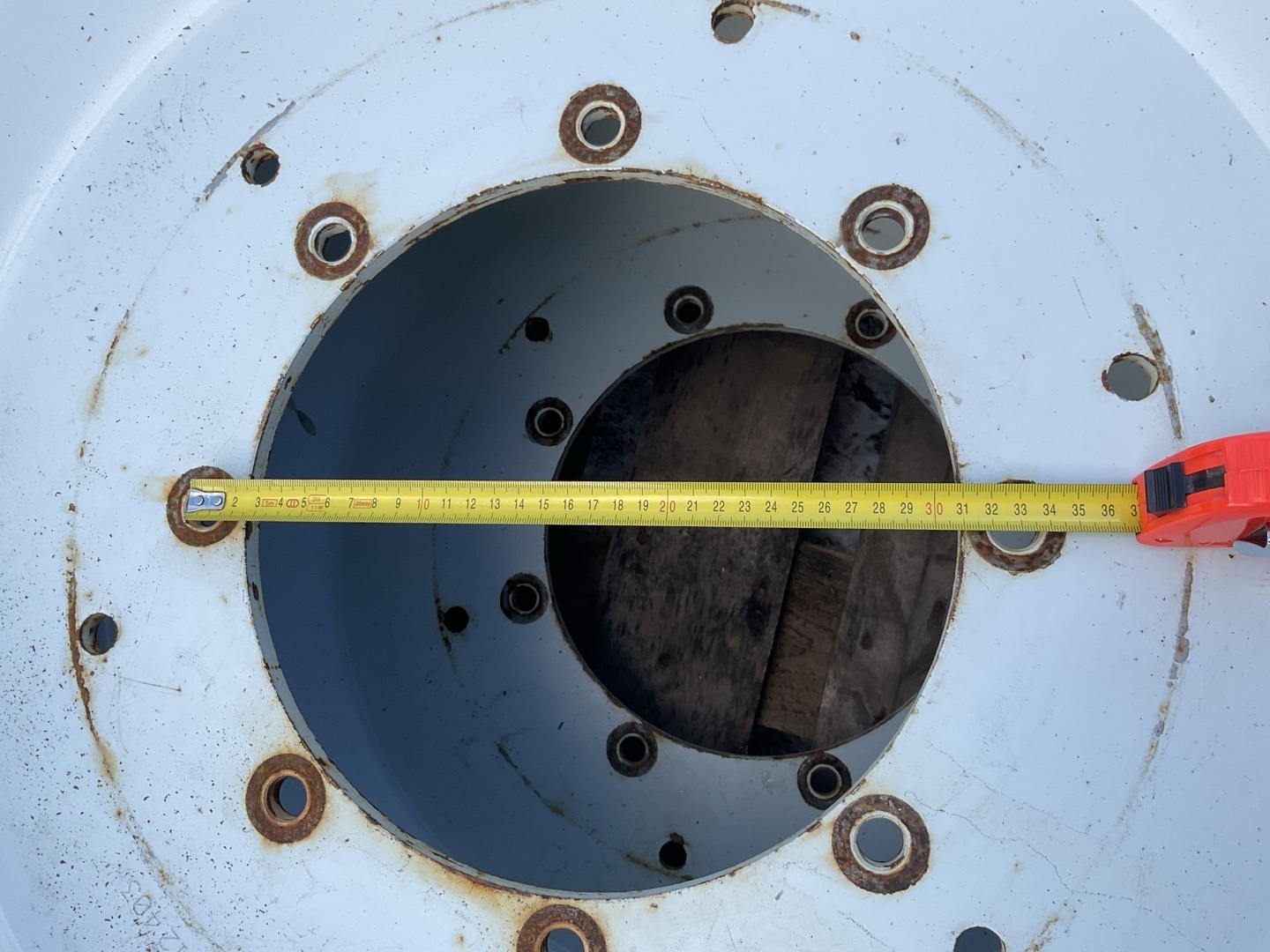 Steyr Steyr 340/85 R 46 und 320/85 R 32 6953290907427221812 © GM Bilder