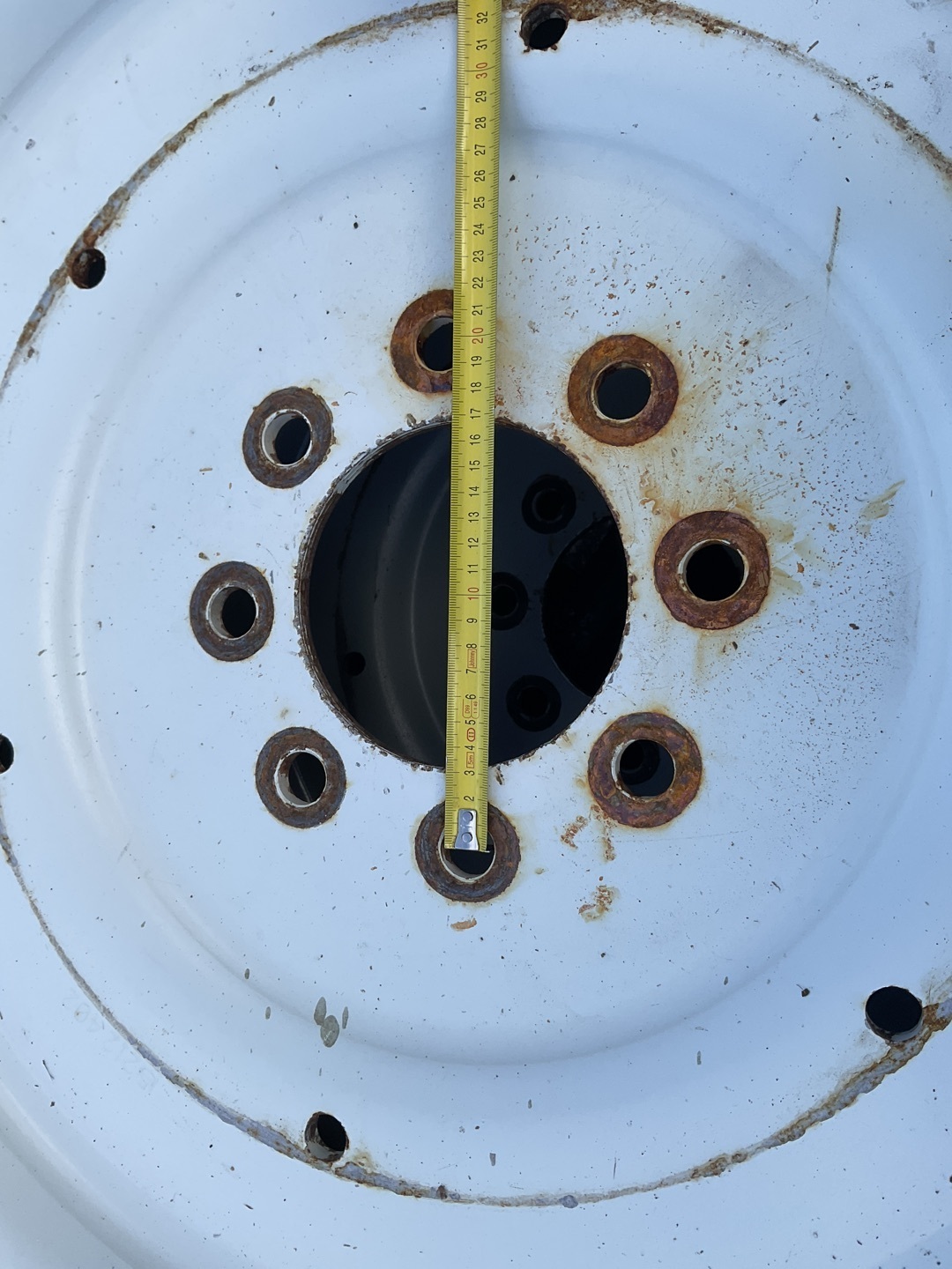 Steyr Steyr 340/85 R 46 und 320/85 R 32 6953290907427221814 © GM Bilder