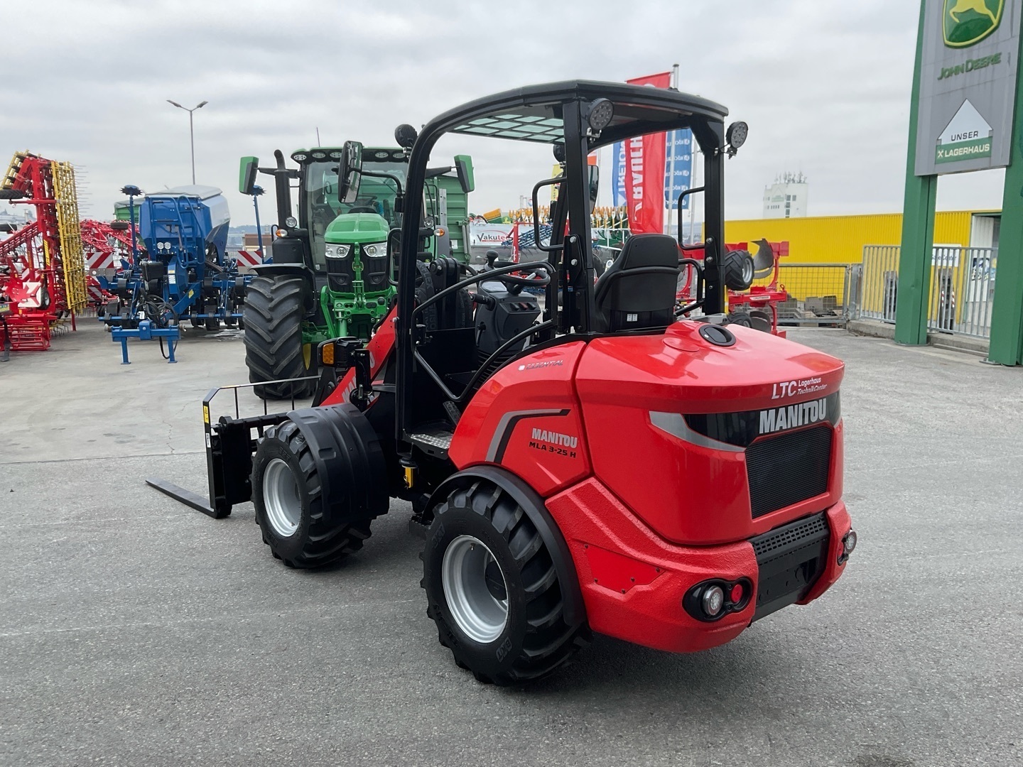 Manitou MLA 3-25 H 8908533 © GM Bilder