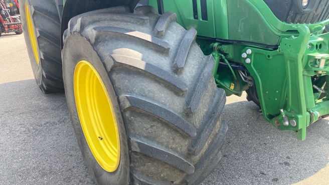 John Deere 6250R 6539115453543014 © GM Bilder