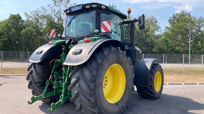 John Deere 6250R 653911545354302 © GM Bilder