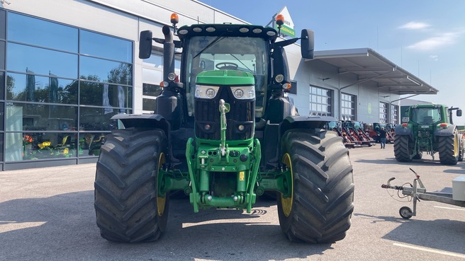 John Deere 6250R 653911545354305 © GM Bilder