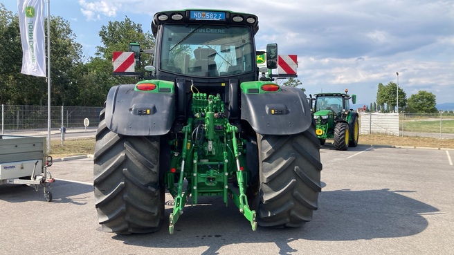 John Deere 6250R 653911545354307 © GM Bilder