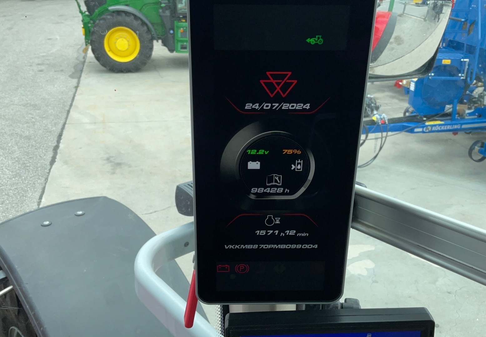 MASSEY FERGUSON  8S.225 Dyna E-Power EXC 655614708695112810 © GM Bilder