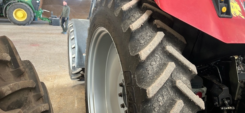 Case IH 5140 670767235129134614015 © GM Bilder