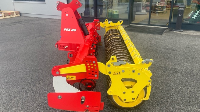 PÃ¶ttinger Fox 300 6742090326770647 © GM Bilder