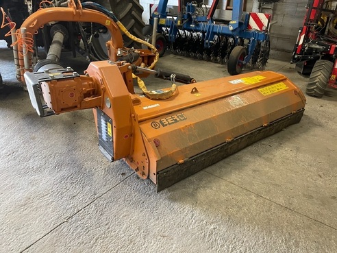 Berti Seiten Mulcher  6771047775159 © GM Bilder