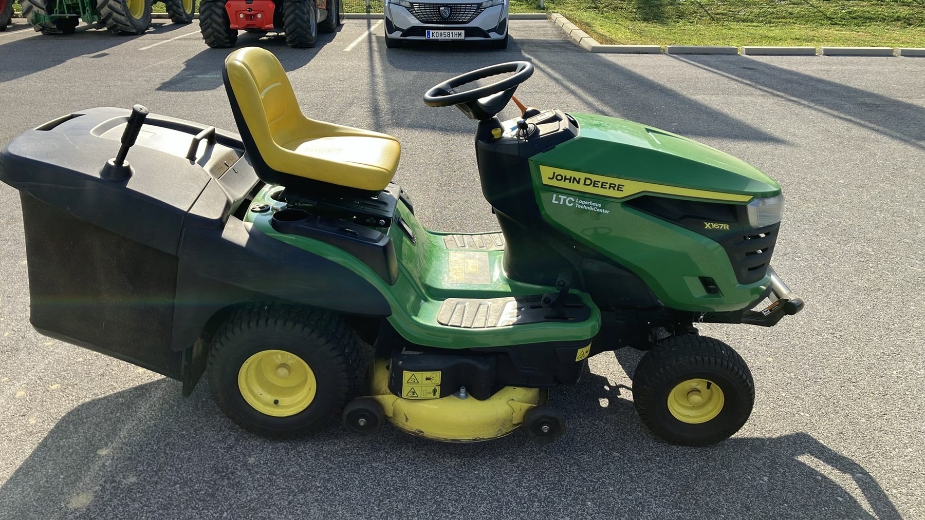 John Deere X167R 6824511080294778295 © GM Bilder
