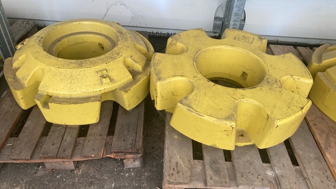 John Deere Radgewichte 625 KG 683483516 © GM Bilder
