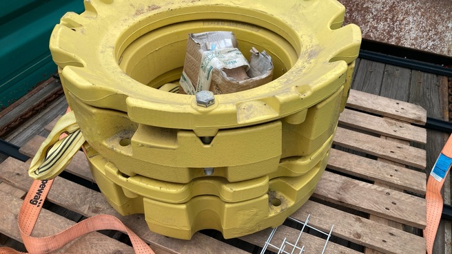 John Deere Radgewichte 205kg 683867240 © GM Bilder