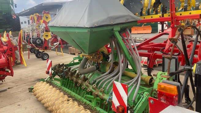 Diverse Info Rototiller  683884622 © GM Bilder