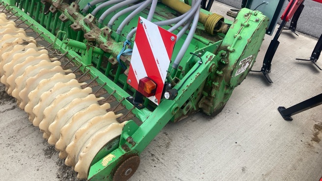 Diverse Info Rototiller  683884625 © GM Bilder