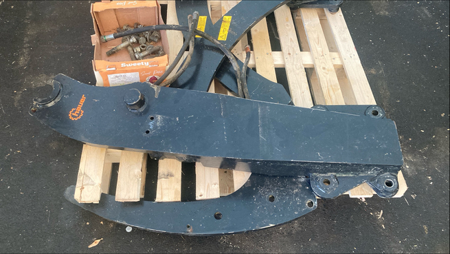 HAUER Konsole zu Fendt 716 820 683884631 © GM Bilder